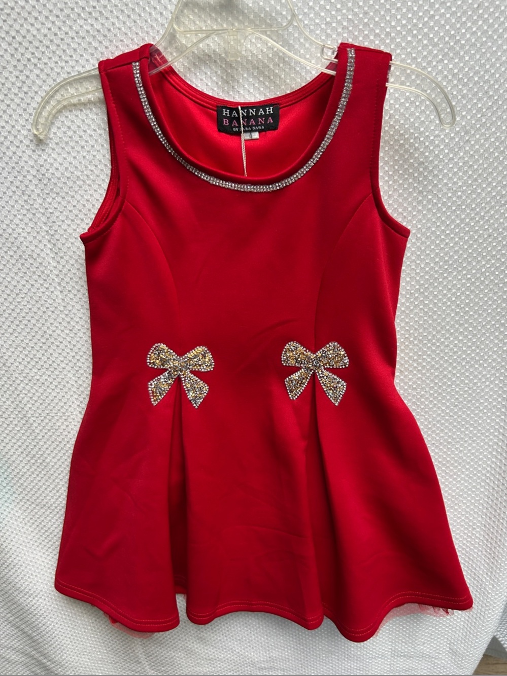 Hannah Banana Red sleeveless Dress with Rhinestone embellishment. Size 4. NWT